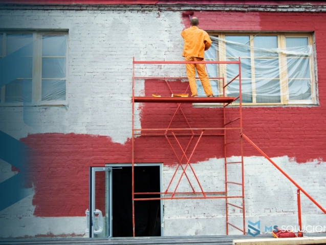 Fachada industrial y hogar pintado en Guadalajara, comparación de tipos de pintura